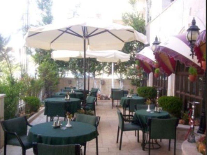 Commodore Hotel Amman Exterior foto